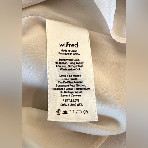 NWT - Aritzia wilfred draveil blouse colour birch size small - Picture 4 of 6